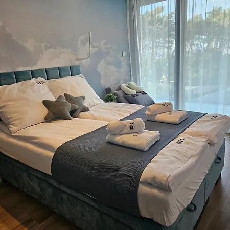 Pine & Sun - Hevenia Apartman *